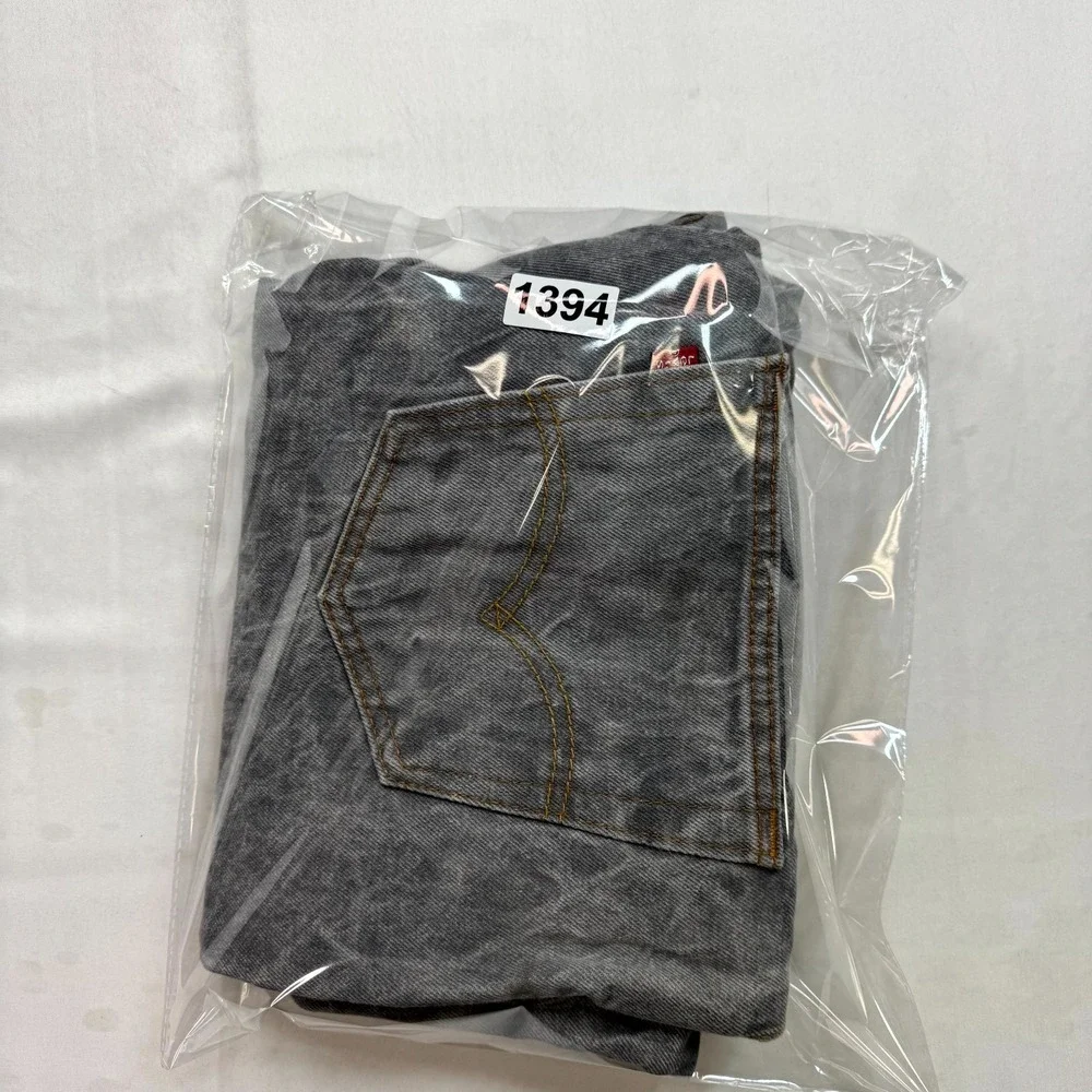 Levi's‎ 501 Straight Leg Button-Fly Jeans Mens Size 42x30 Gray Denim Cotton